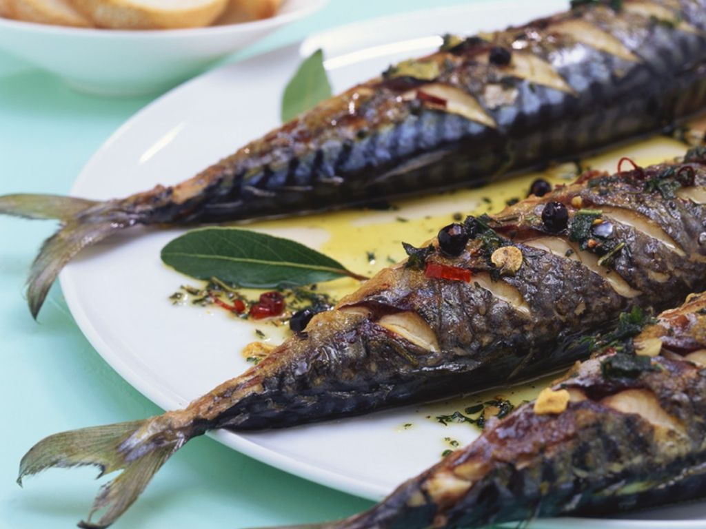 Gegrillte Makrelen Rezept | EAT SMARTER