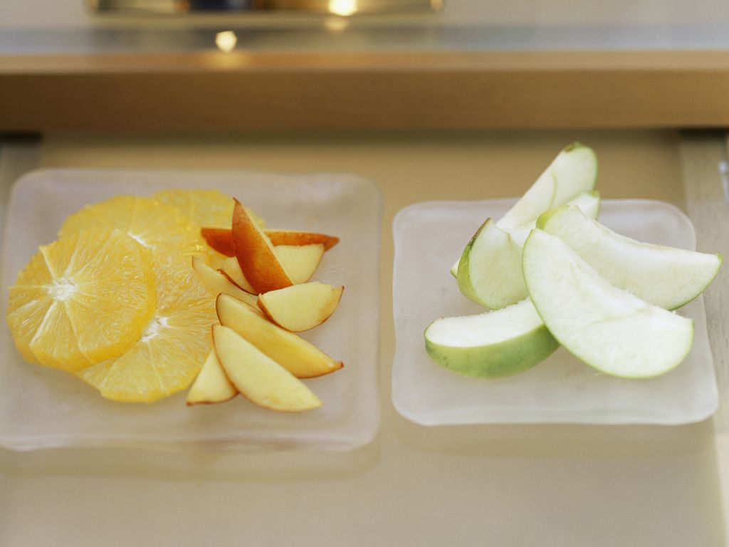 Gemischtes Obst mit Kokosdip Rezept | EAT SMARTER