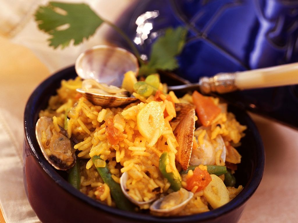 Gewürzreis mit Muscheln Rezept | EAT SMARTER