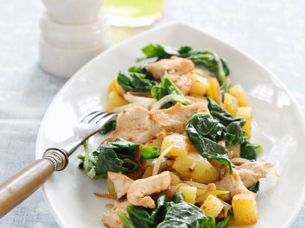 Hähnchen-Kartoffel-Spinat-Pfanne Rezept | EAT SMARTER