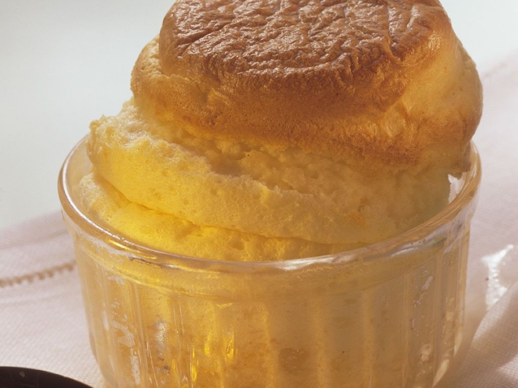 Käsesouffle Rezept | EAT SMARTER Käsesouffle Rezept | EAT SMARTER