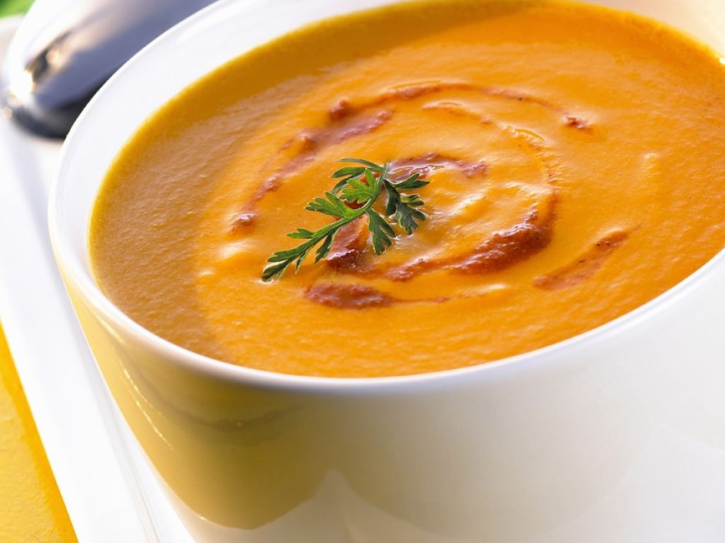 Karottensuppe Rezept | EAT SMARTER