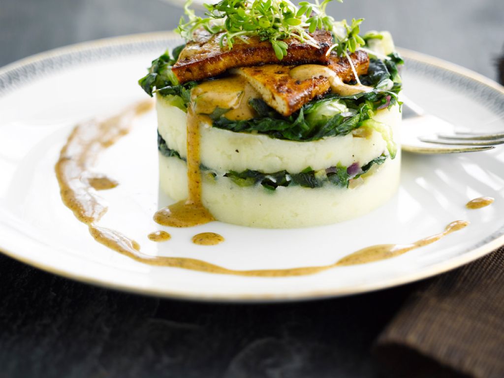 Kartoffelpüree mit Mangold und Tofu Rezept | EAT SMARTER
