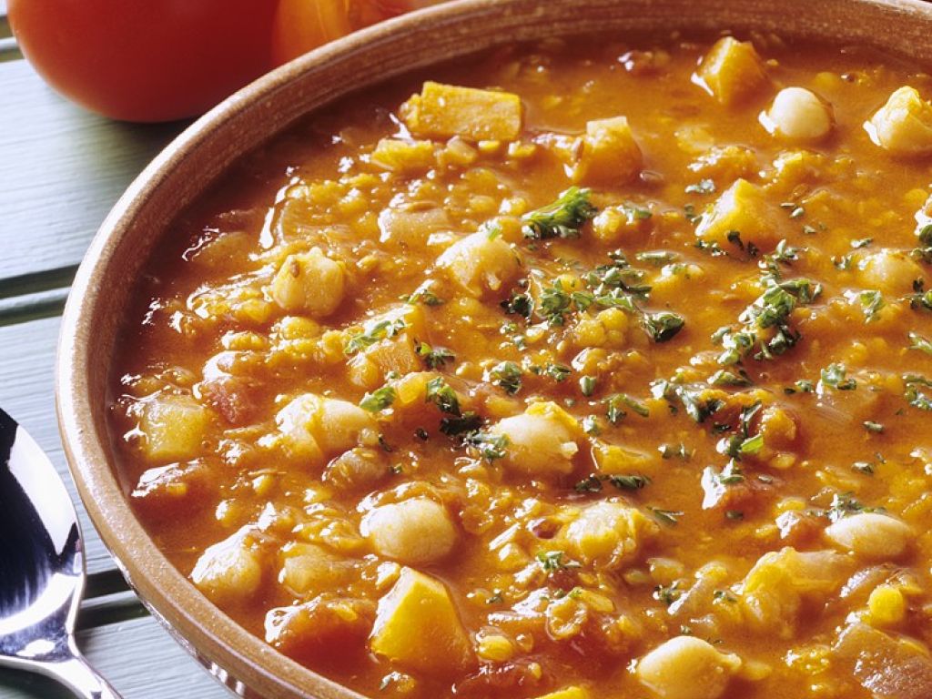 Kichererbsen-Tomatensuppe Rezept | EAT SMARTER