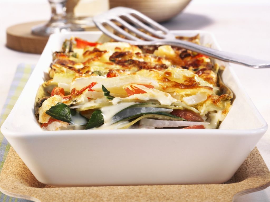 Lasagne mit Mangold und Kohl Rezept | EAT SMARTER