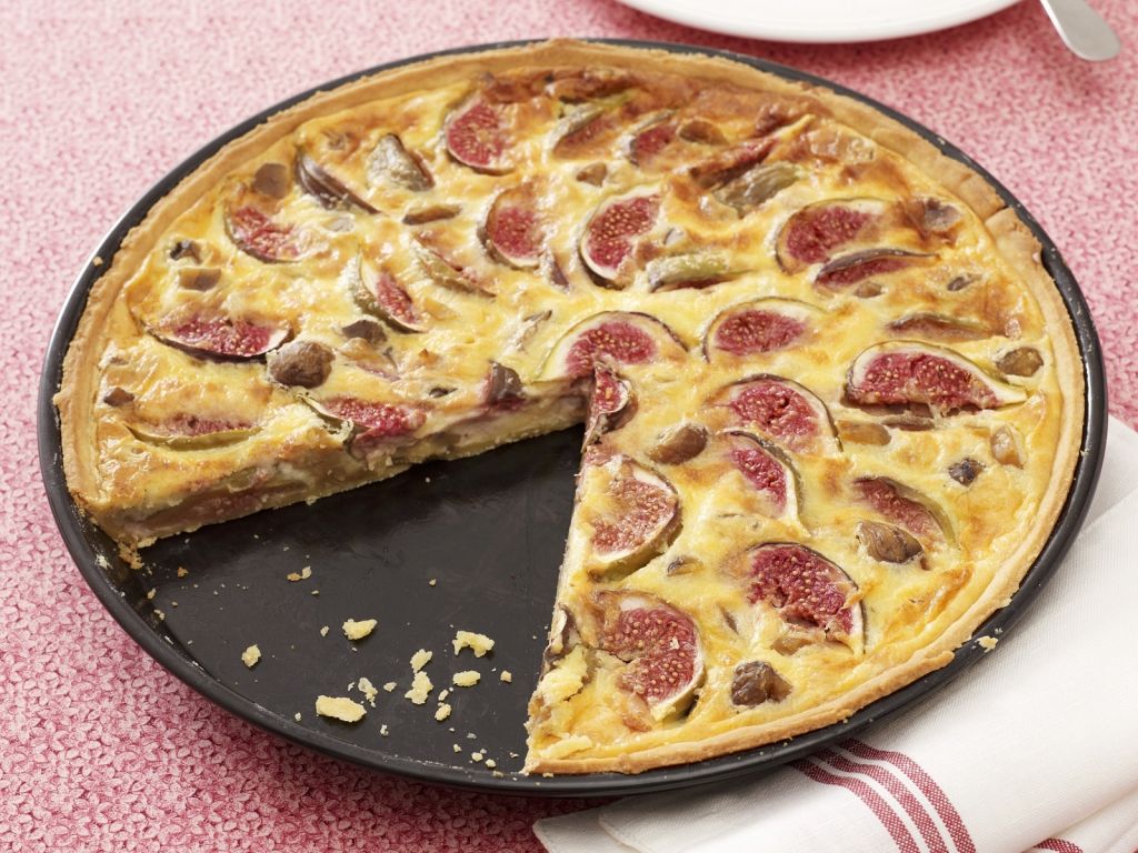 Maroni-Feigen-Quiche mit Käse Rezept | EAT SMARTER