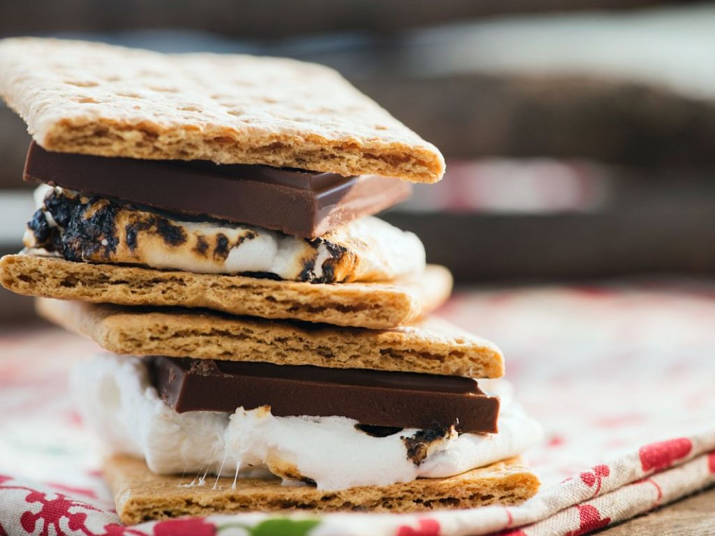 MarshmallowSandwiches vom Grill Schnell und einfach Rezept EAT SMARTER