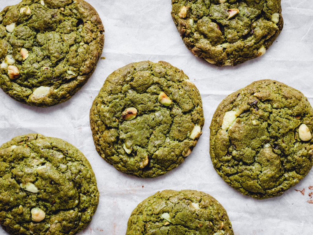 MatchaWhiteChocolateCookies vegan Rezept EAT SMARTER