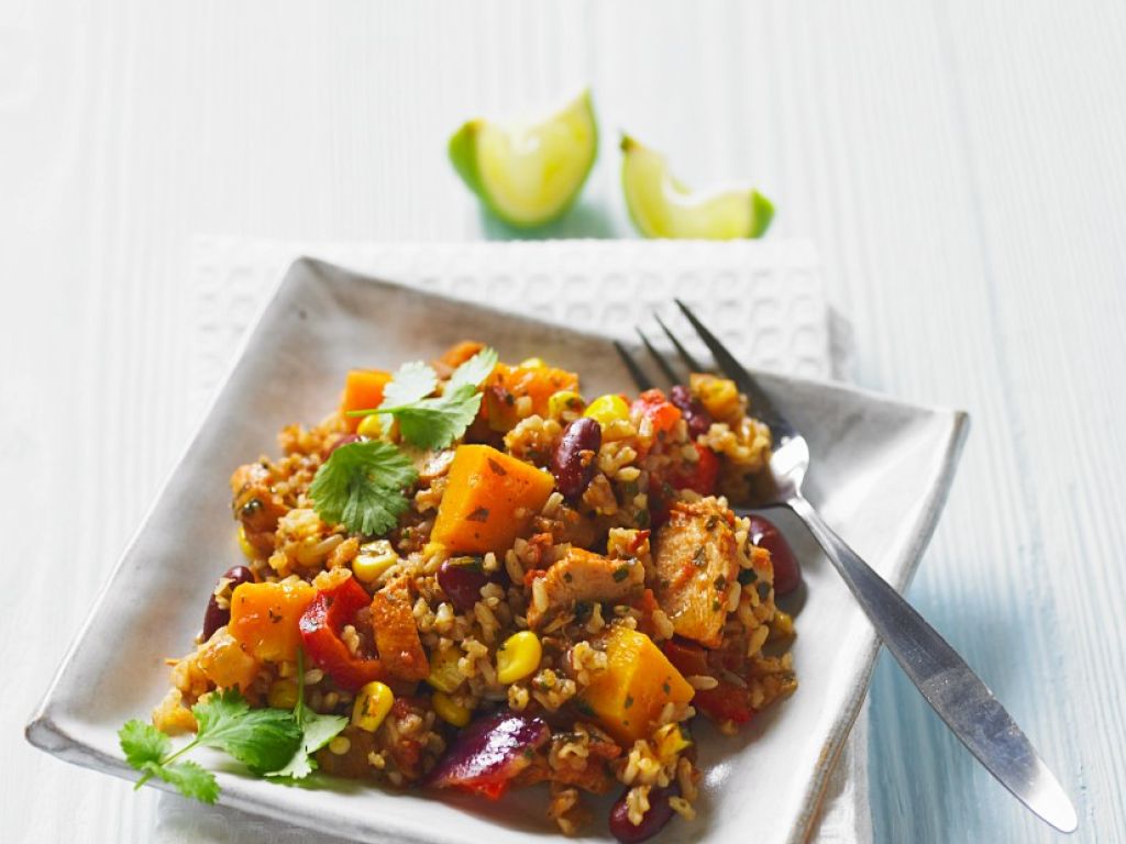 Mexikanische Reispfanne mit Hähnchen Rezept | EAT SMARTER