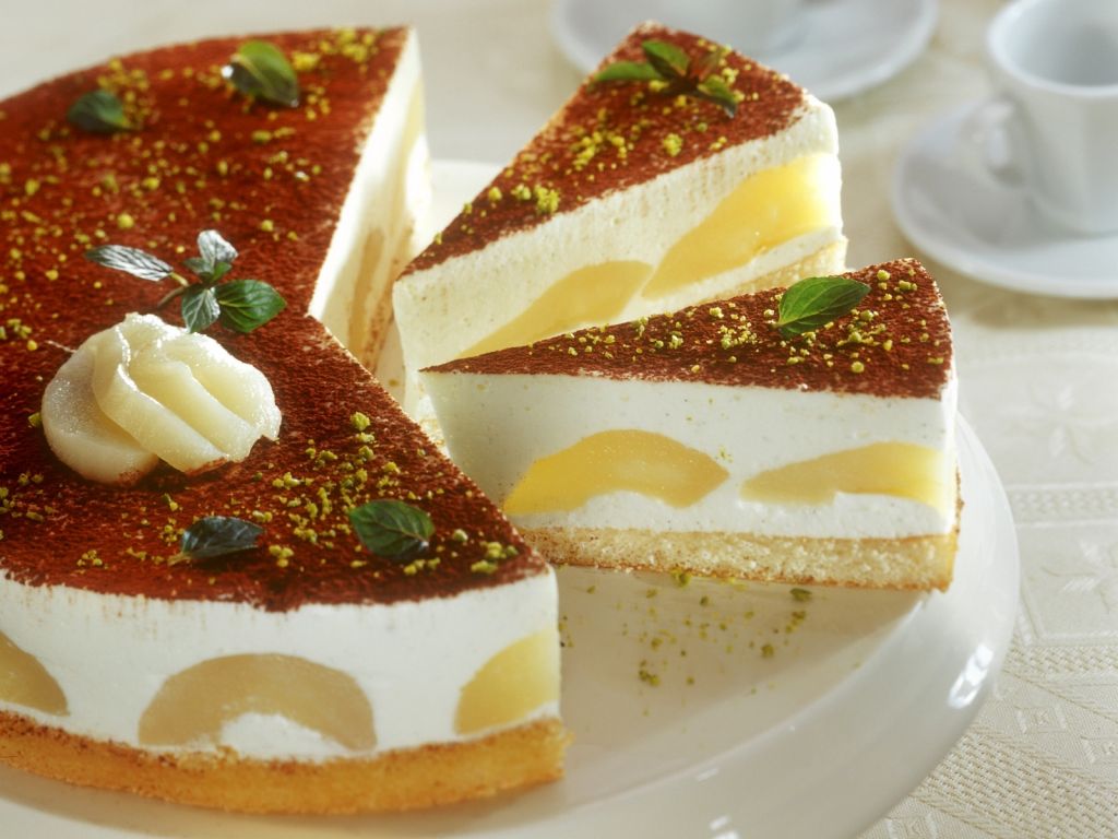 Quark-Birnen-Kuchen Rezept | EAT SMARTER