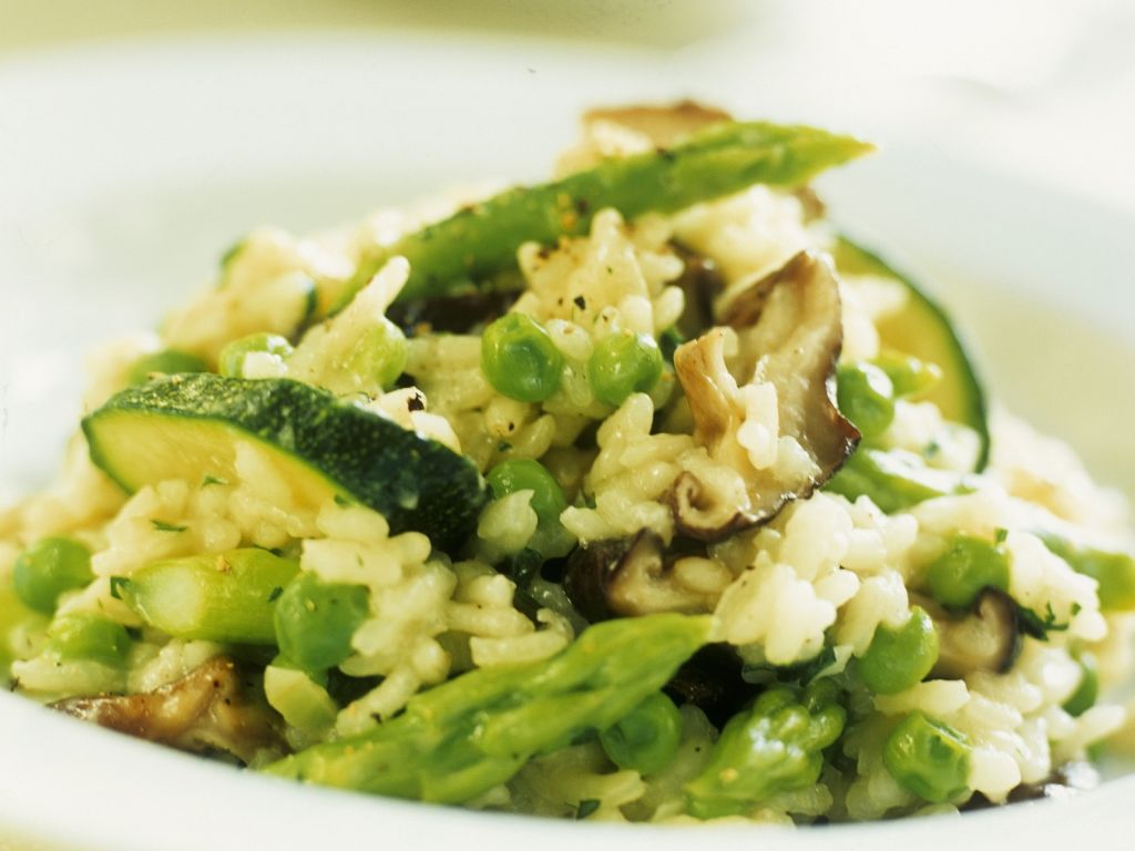 Risotto mit Zucchini und Spargel Rezept | EAT SMARTER