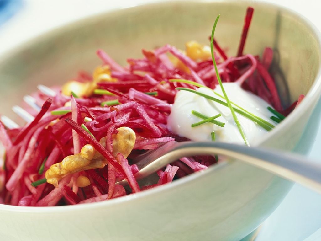 Rohkost aus Roter Bete Rezept | EAT SMARTER