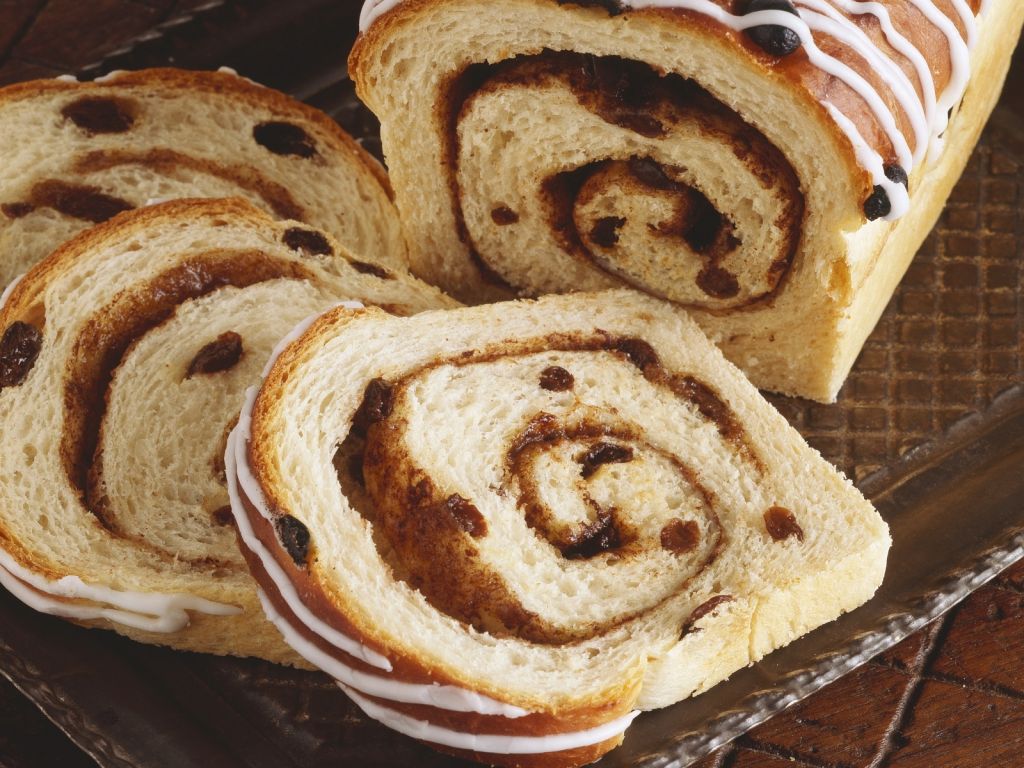 Rosinen-Zimt-Rolle Rezept | EAT SMARTER Rosinen-Zimt-Rolle Rezept | EAT SMARTER