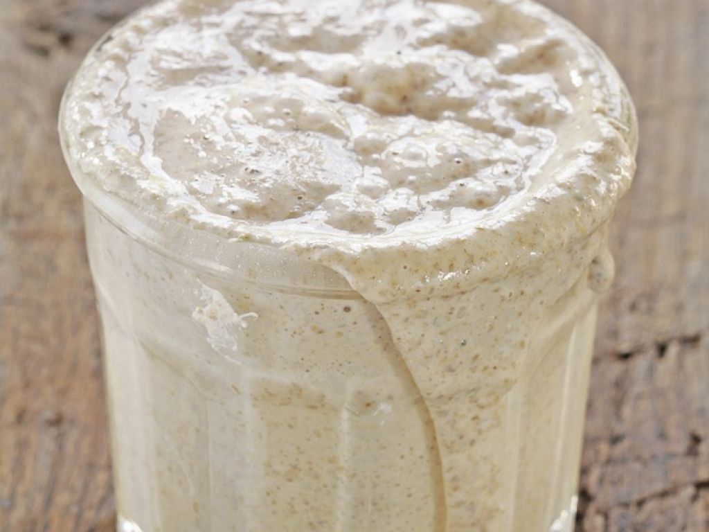 Sauerteig-Ansatz Rezept | EAT SMARTER