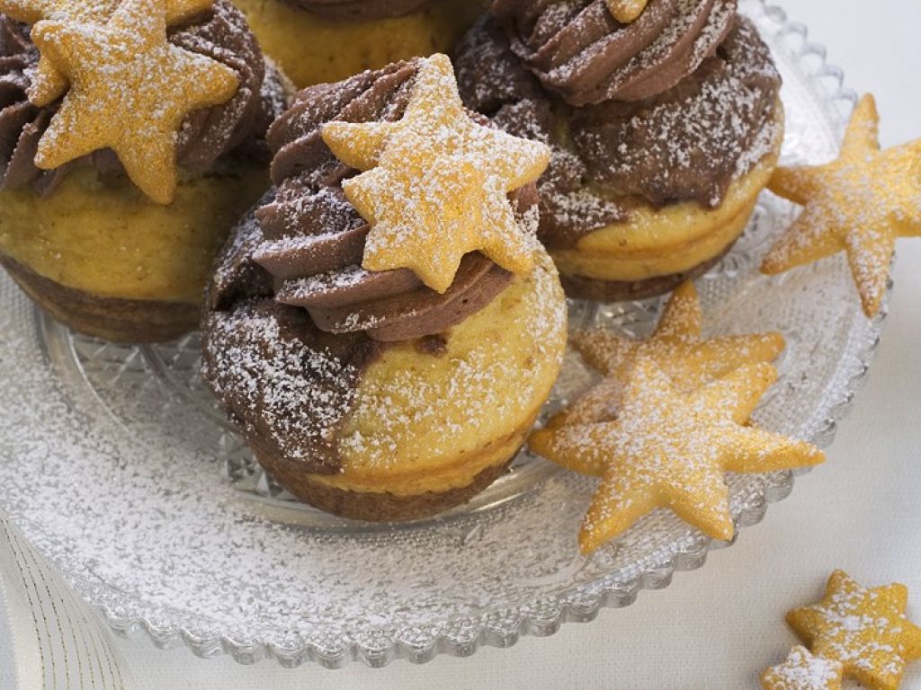 Schwarz-Weiß-Muffins Rezept | EAT SMARTER