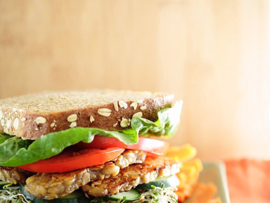 TempehGemüseSandwich Rezept EAT SMARTER