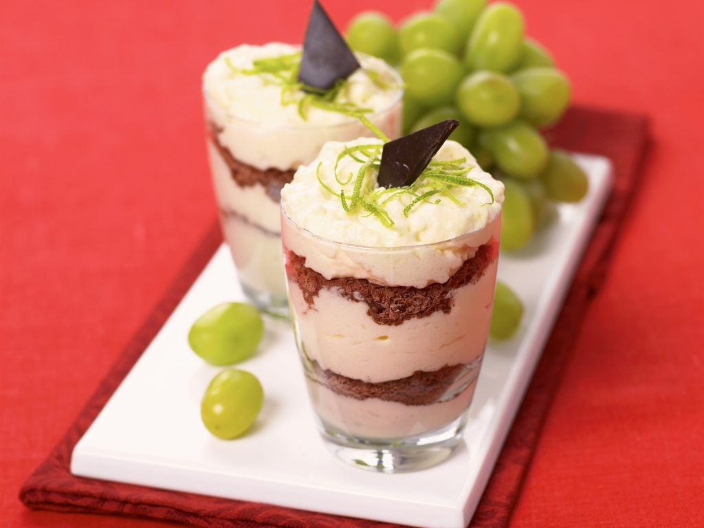 Trauben-Mascarpone-Schichtdessert Rezept | EAT SMARTER