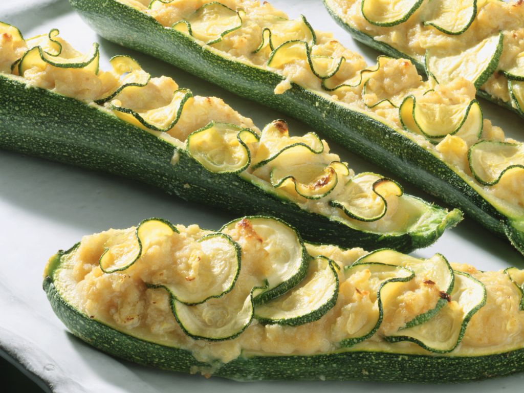 Überbackene Parmesan-Zucchini Rezept | EAT SMARTER Überbackene Parmesan-Zucchini Rezept | EAT SMARTER