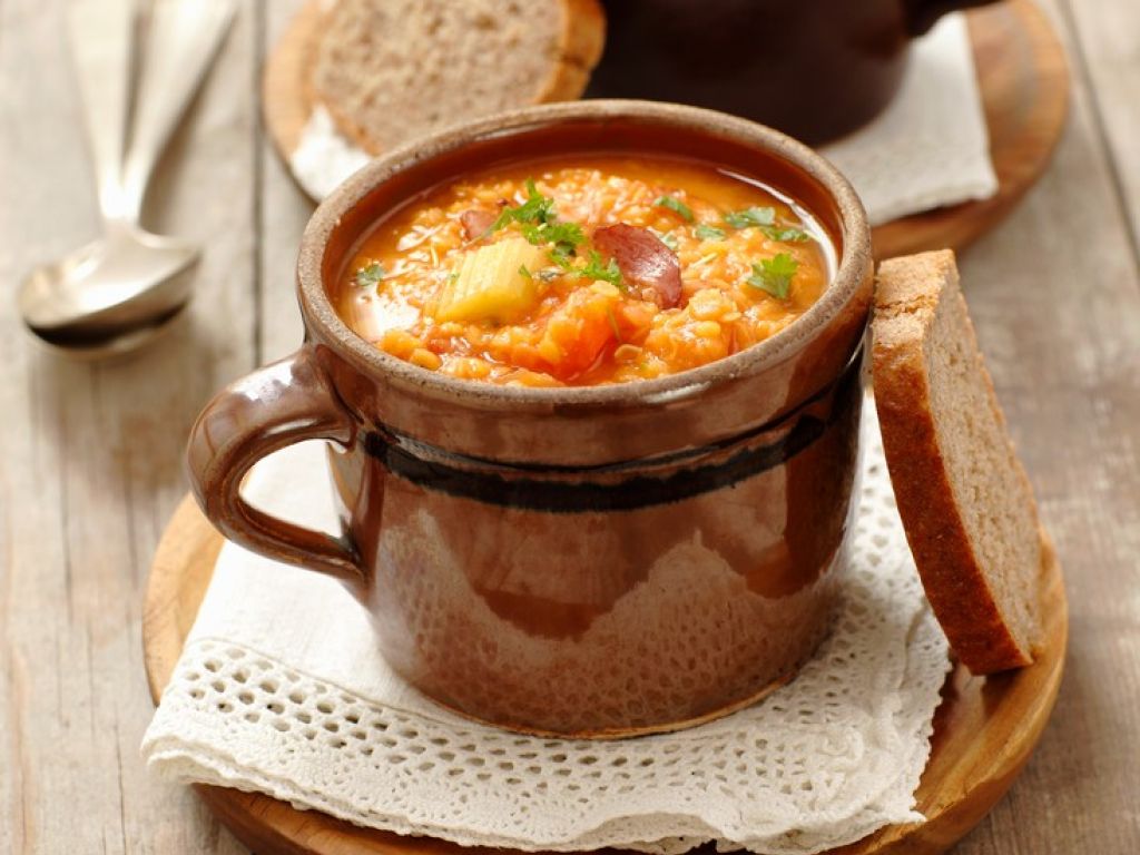 Vegane Rote-Linsen-Suppe Rezept | EAT SMARTER