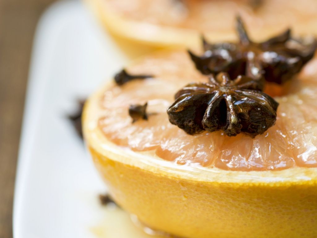 Warme Grapefruit mit Honig Rezept EAT SMARTER