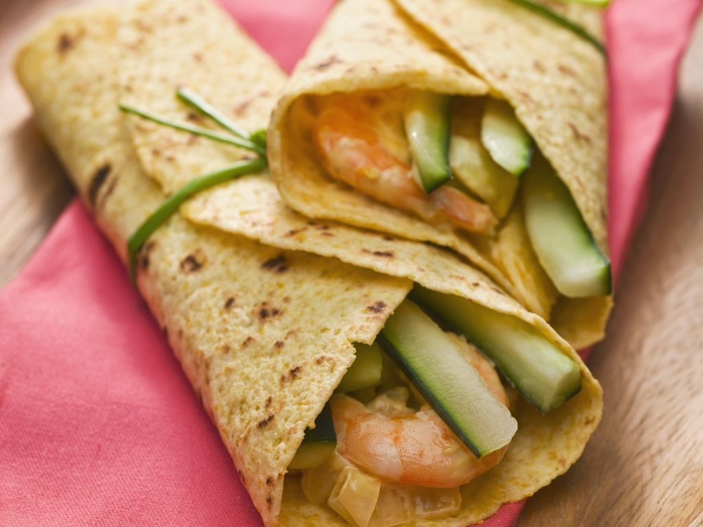 Gurken-Shrimps-Wrap