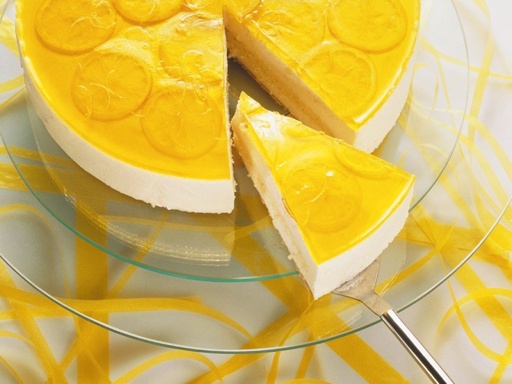 Zitronen-Käsekuchen mit Biskuitboden Rezept | EAT SMARTER Zitronen-Käsekuchen mit Biskuitboden Rezept | EAT SMARTER