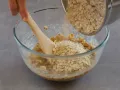Apfelkekse mit getrockneten Aprikosen Zubereitung Schritt 2 Apfelkekse mit getrockneten Aprikosen Zubereitung Schritt 2
