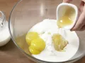 Apfelschmarrn mit Walnüssen Zubereitung Schritt 1 Apfelschmarrn mit Walnüssen Zubereitung Schritt 1