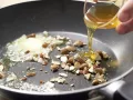 Apfelspieße in Mandelkaramell Zubereitung Schritt 5 Apfelspieße in Mandelkaramell Zubereitung Schritt 5
