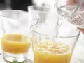 Aprikosen-Ingwer-Schorle Zubereitung Schritt 2 Aprikosen-Ingwer-Schorle Zubereitung Schritt 2