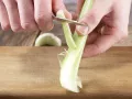 Asiatischer Hähnchensalat Zubereitung Schritt 1 Asiatischer Hähnchensalat Zubereitung Schritt 1