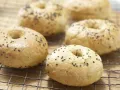 Bagels mit Paprika und Frischkäsecreme Zubereitung Schritt 10 Bagels mit Paprika und Frischkäsecreme Zubereitung Schritt 10