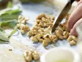 Bandnudeln mit Gorgonzolasauce Zubereitung Schritt 1 Bandnudeln mit Gorgonzolasauce Zubereitung Schritt 1