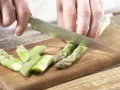 Bandnudeln mit Spargelpüree Zubereitung Schritt 1 Bandnudeln mit Spargelpüree Zubereitung Schritt 1