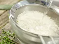 Basmatireis mit Krebsfleisch Zubereitung Schritt 3 Basmatireis mit Krebsfleisch Zubereitung Schritt 3