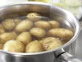 Bayerischer Kartoffelsalat Zubereitung Schritt 1 Bayerischer Kartoffelsalat Zubereitung Schritt 1
