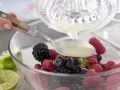 Beeren-Joghurt-Schichtdessert Zubereitung Schritt 2 Beeren-Joghurt-Schichtdessert Zubereitung Schritt 2