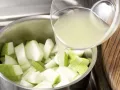 Birnen-Zwieback-Brei Zubereitung Schritt 2 Birnen-Zwieback-Brei Zubereitung Schritt 2