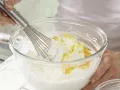 Biskuitteig mit Dinkelmehl Zubereitung Schritt 3 Biskuitteig mit Dinkelmehl Zubereitung Schritt 3