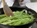 Bohnengemüse mit Schnitzel Zubereitung Schritt 9 Bohnengemüse mit Schnitzel Zubereitung Schritt 9