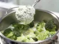 Brokkoli-Rahm-Kartoffeln Zubereitung Schritt 5 Brokkoli-Rahm-Kartoffeln Zubereitung Schritt 5