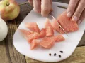 Buttermilch-Smoothie mit Melone Zubereitung Schritt 1 Buttermilch-Smoothie mit Melone Zubereitung Schritt 1