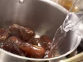 Dattelpudding auf Orangenkompott Zubereitung Schritt 2 Dattelpudding auf Orangenkompott Zubereitung Schritt 2