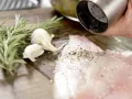 Doradenfilets mit Artischockensalat Zubereitung Schritt 5 Doradenfilets mit Artischockensalat Zubereitung Schritt 5