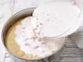 Erdbeer-Joghurt-Torte Zubereitung Schritt 10 Erdbeer-Joghurt-Torte Zubereitung Schritt 10