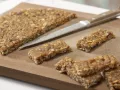 Früchtemüsli-Riegel Zubereitung Schritt 7 Früchtemüsli-Riegel Zubereitung Schritt 7