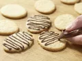 Gebackene Marzipan-Ostereier Zubereitung Schritt 9 Gebackene Marzipan-Ostereier Zubereitung Schritt 9