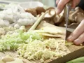 Gedämpfte Garnelen-Teigtaschen Zubereitung Schritt 1 Gedämpfte Garnelen-Teigtaschen Zubereitung Schritt 1