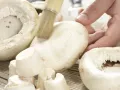 Gefüllte Riesenchampignons Zubereitung Schritt 3 Gefüllte Riesenchampignons Zubereitung Schritt 3