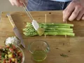Gegrillter grüner Spargel Zubereitung Schritt 10 Gegrillter grüner Spargel Zubereitung Schritt 10